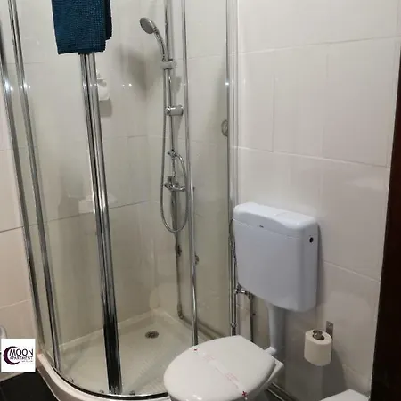 Moon Center 포르투