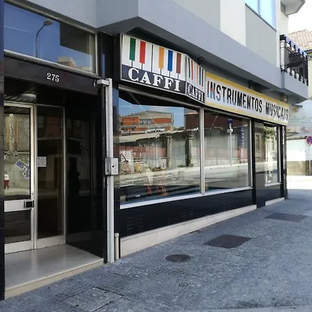 Moon Center ポルト