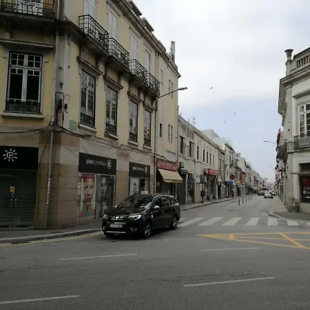 Moon Center ポルト